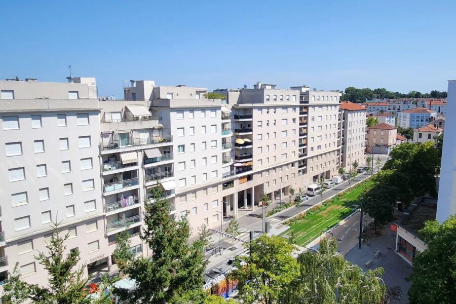 Appartement à vendre à Villeurbanne — Vue sur la ville — photo 18