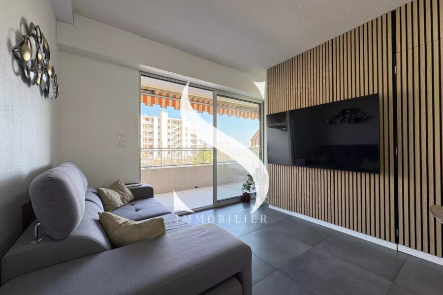 Appartement à vendre à Golfe-juan — Vue mer — photo 2