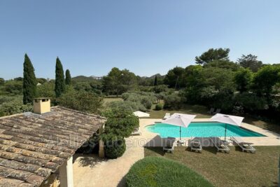 Maison à louer à Saint-Rémy-de-Provence