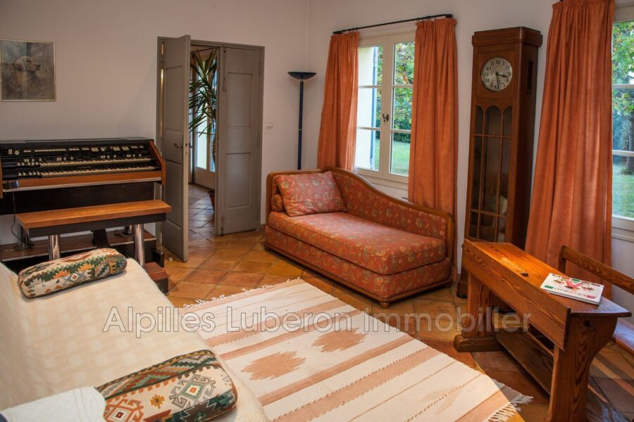 Maison à louer à Saint-Rémy-de-Provence — Vue nature — photo 12