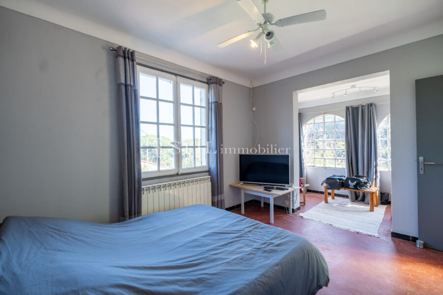 Maison à vendre à Sainte-Maxime — Vue nature — photo 10