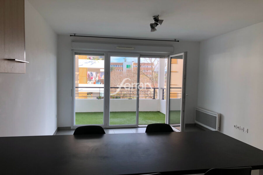 Appartement à louer à Draguignan — Vue sur la ville — photo 5