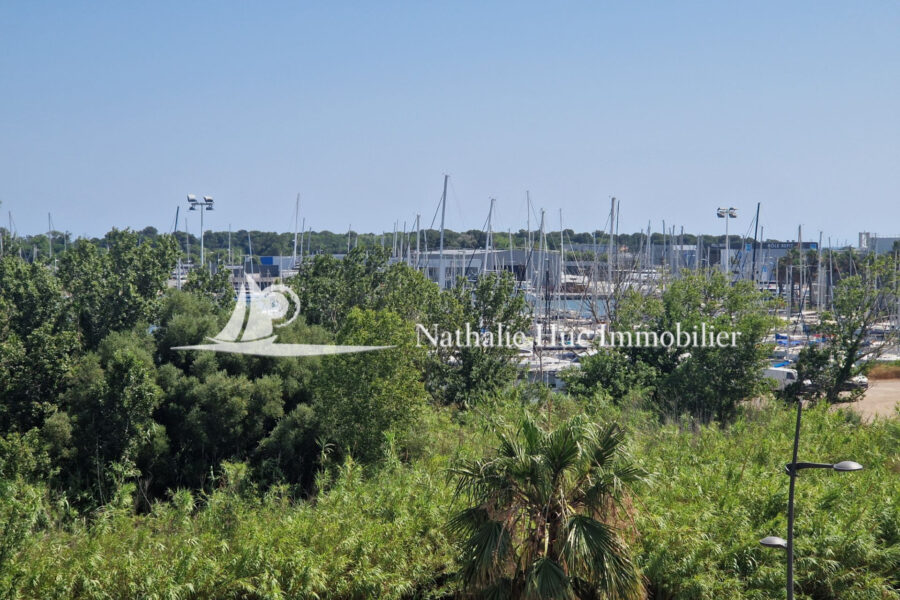 Appartement à vendre à Canet-en-Roussillon — Vue marina & port — photo 1