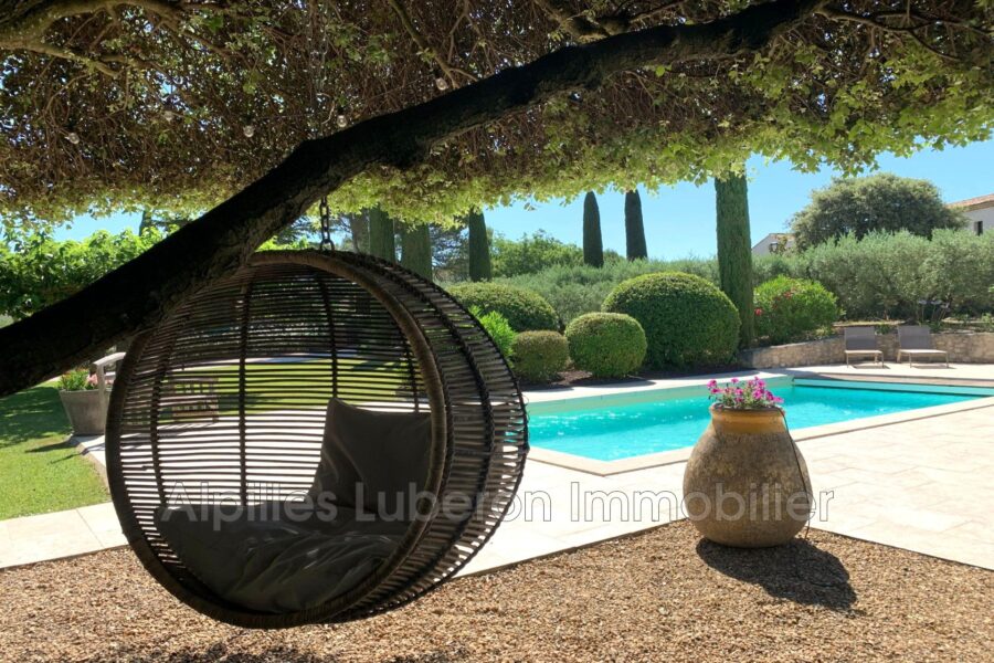 Maison à louer à Eygalières — Vue montagne — photo 2