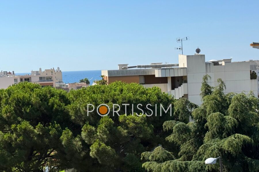 Appartement à vendre à Cagnes-sur-Mer — Vue mer — photo 1