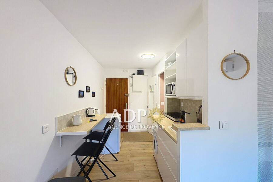 Appartement à louer à Antibes — Vue parc & jardin — photo 3