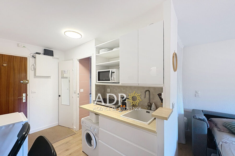 Appartement à louer à Antibes — Vue parc & jardin — photo 4