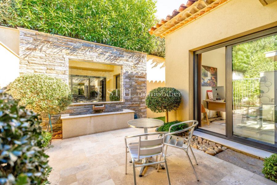 Maison à vendre à Sainte-Maxime — Vue nature — photo 14