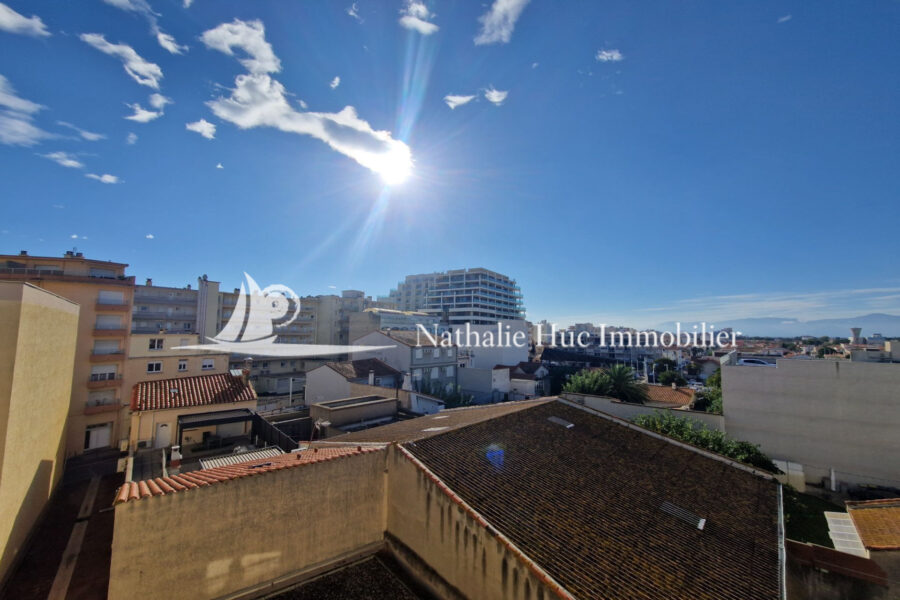 Appartement à vendre à Canet-en-Roussillon — Vue sur la ville — photo 1