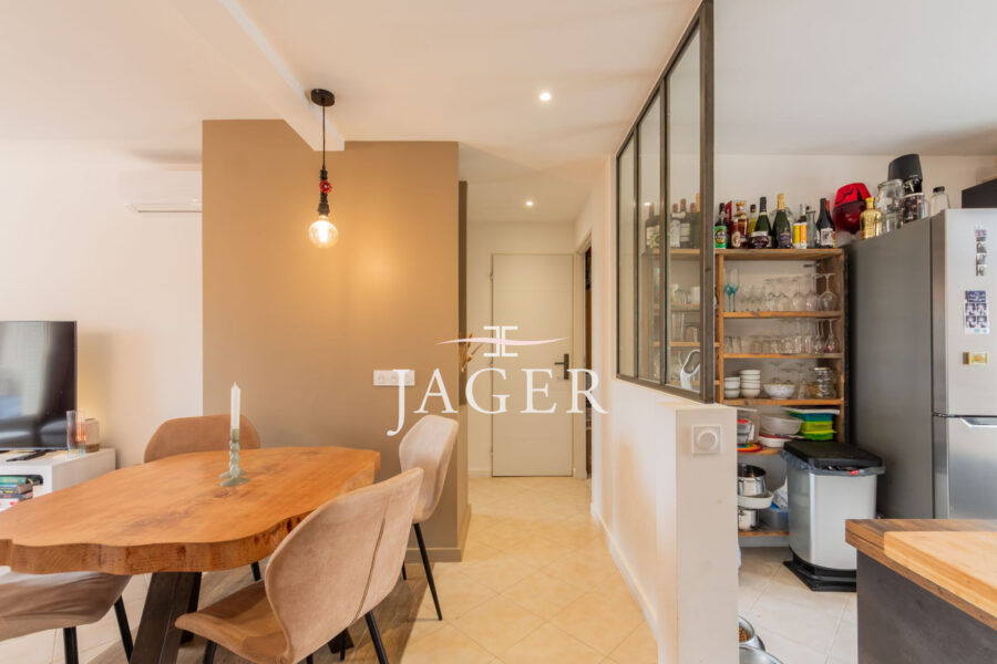 Appartement à vendre à Sainte-maxime — Vue sur la ville — photo 7