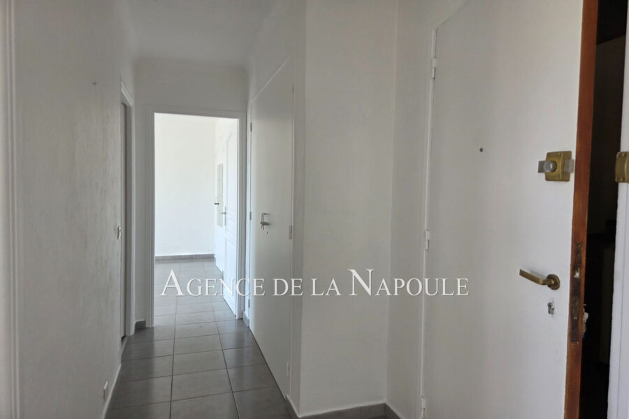Appartement à vendre à Mandelieu-la-napoule — Vue nature — photo 14