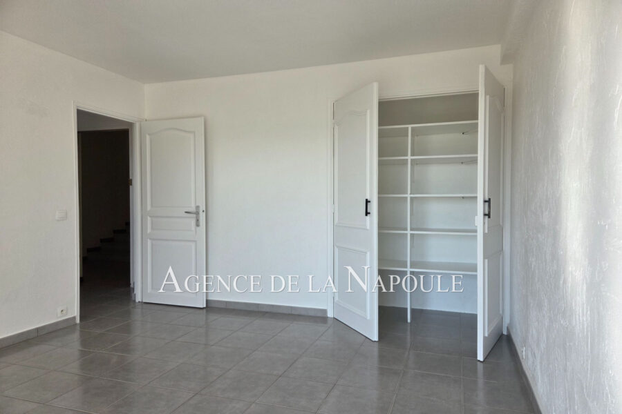 Appartement à vendre à Mandelieu-la-napoule — Vue nature — photo 7