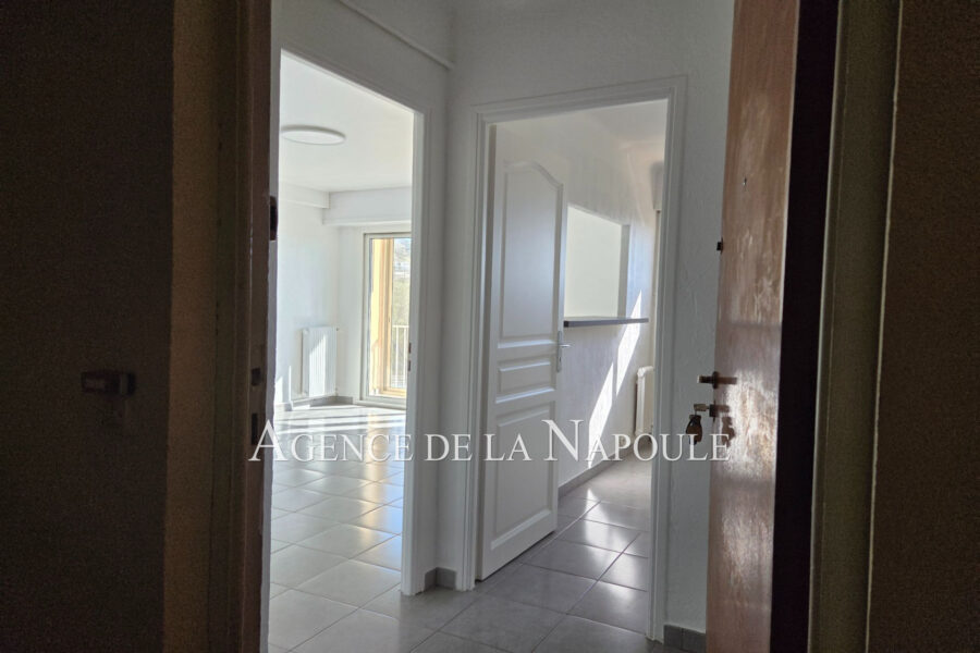 Appartement à vendre à Mandelieu-la-napoule — Vue nature — photo 17