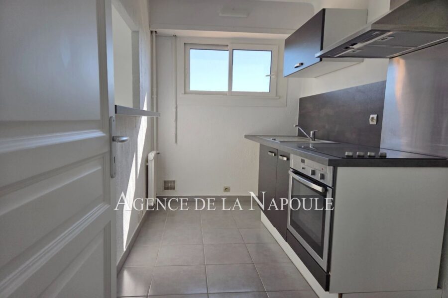 Appartement à vendre à Mandelieu-la-napoule — Vue nature — photo 5