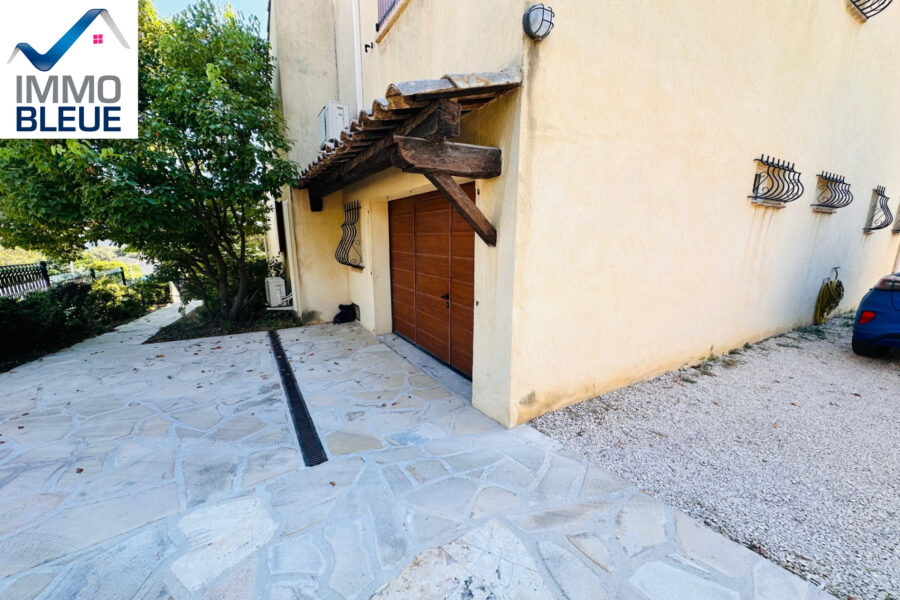 Maison à vendre à Martigues — Vue sur la ville — photo 14