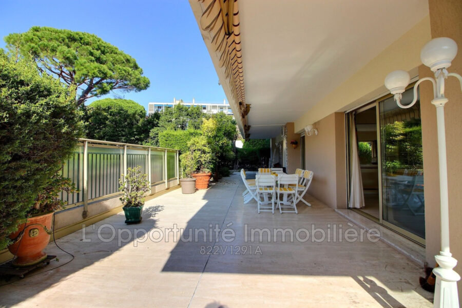 Appartement à vendre à Cannes — Vue parc — photo 1
