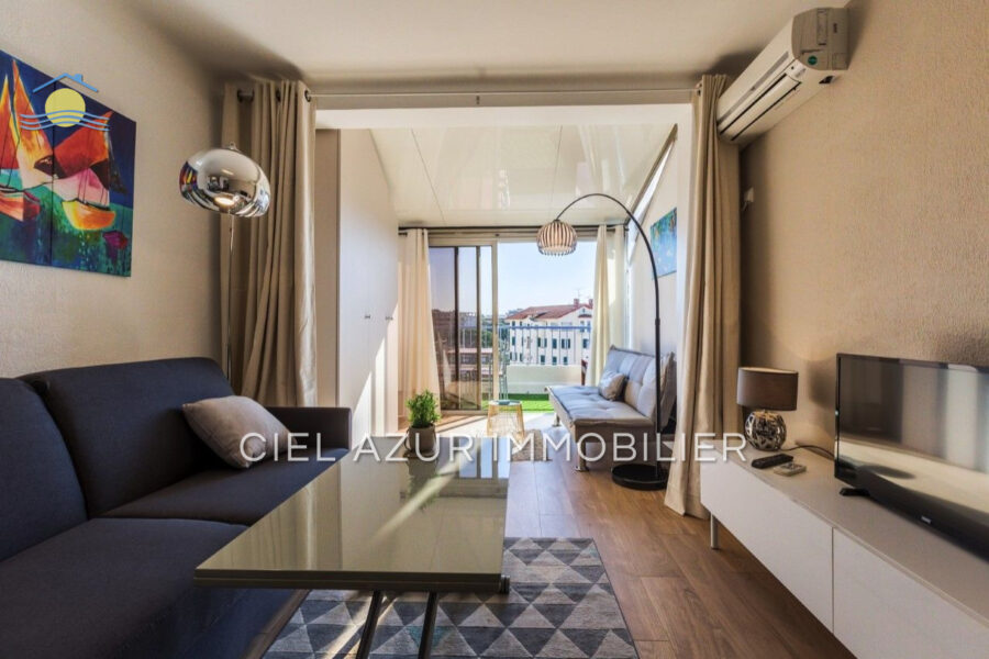 Appartement à louer à Juan-les-pins — Vue sur la ville — photo 8