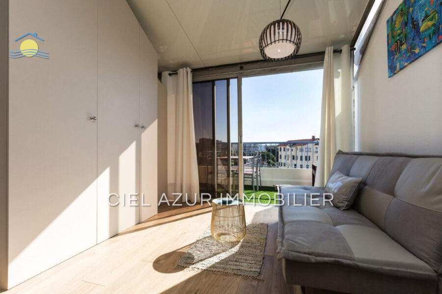 Appartement à louer à Juan-les-pins — Vue sur la ville — photo 6