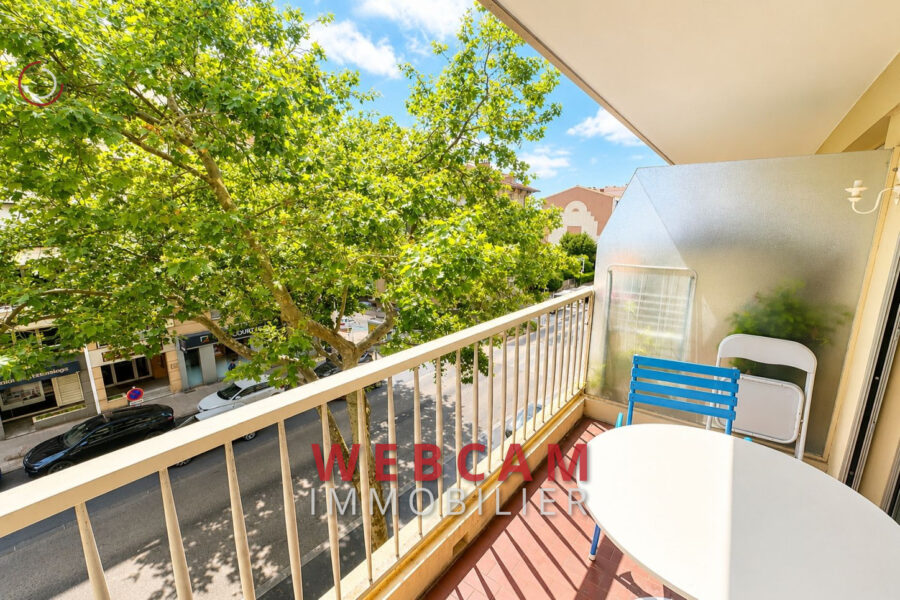 Appartement à vendre à Cannes — Vue sur la ville — photo 1
