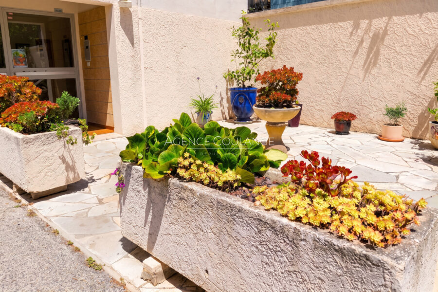 Appartement à vendre à La ciotat — Vue sur la ville — photo 8