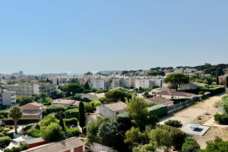 Appartement à vendre à Sainte-maxime — Vue mer — photo 5