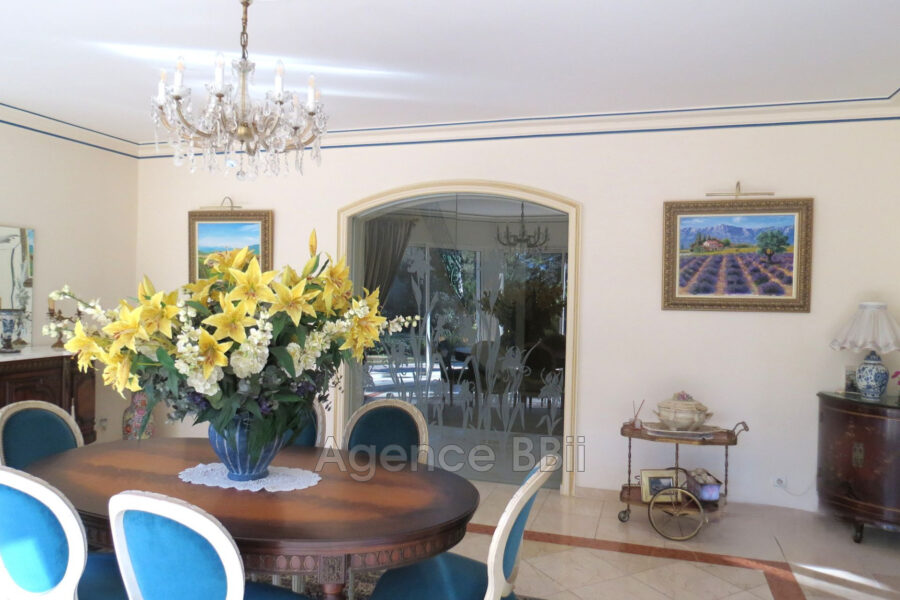 Maison à vendre à Mougins — Vue parc — photo 3
