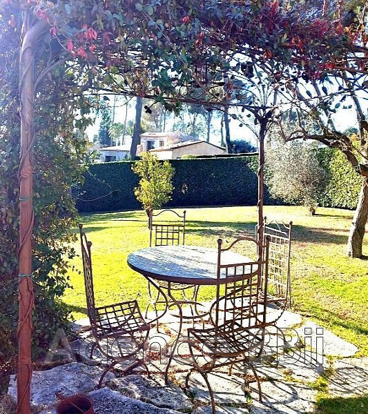 Maison à vendre à Mougins — Vue parc — photo 9