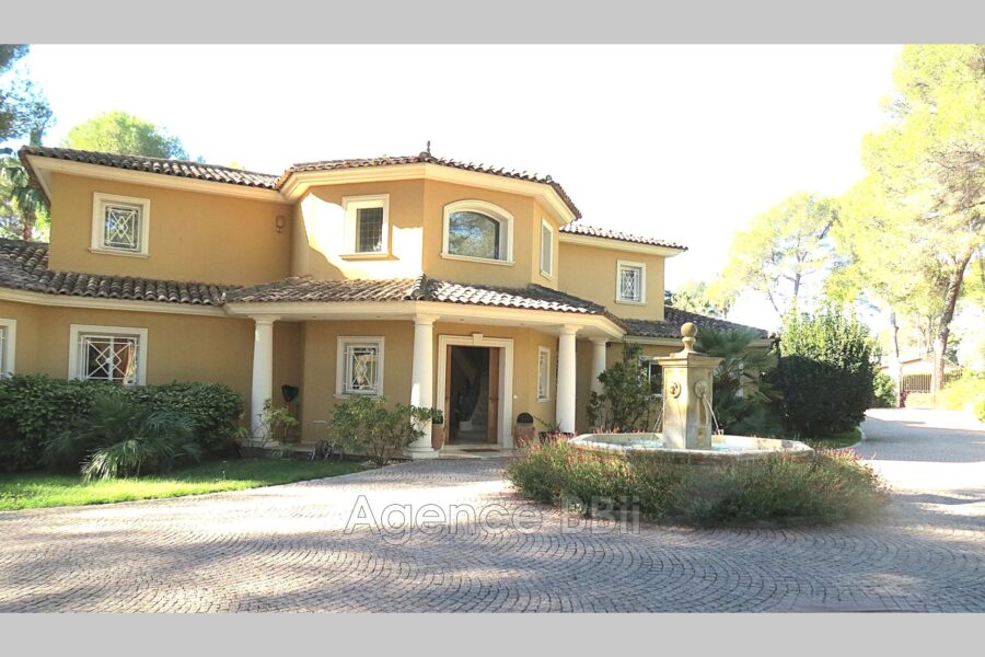 Maison à vendre à Mougins — Vue parc — photo 11
