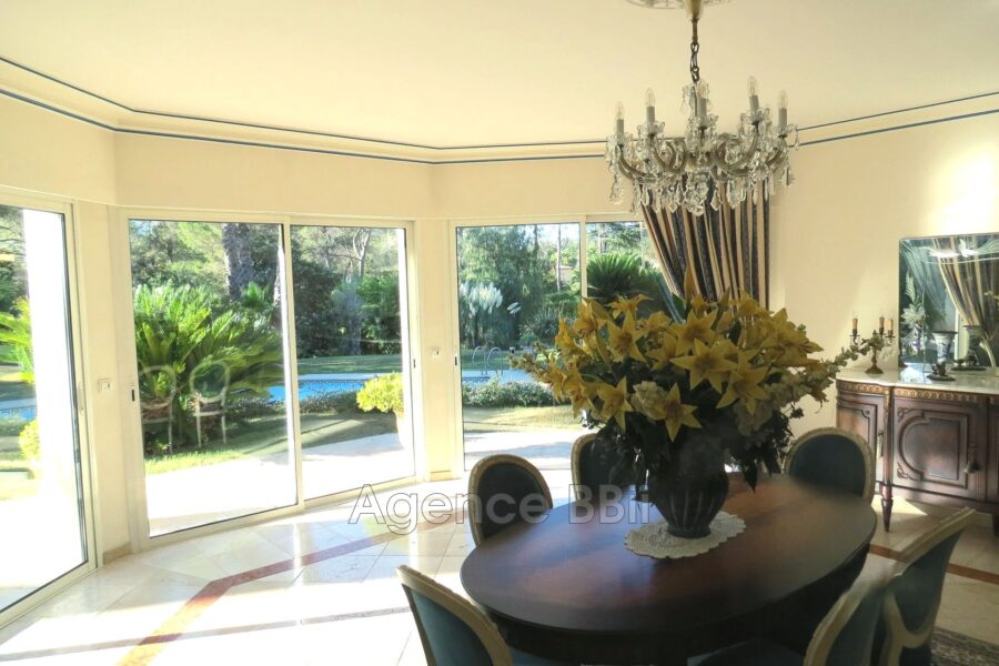 Maison à vendre à Mougins — Vue parc — photo 16