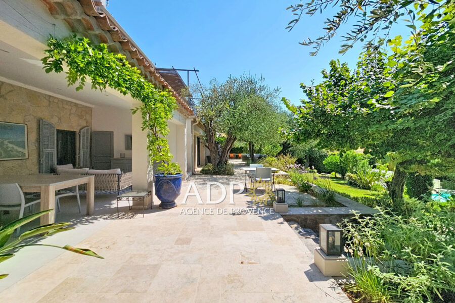 Maison à vendre à Grasse — Vue nature — photo 9