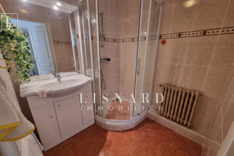 Appartement à vendre à Vallauris — Vue sur la ville — photo 6