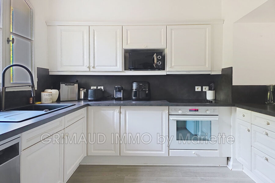 Maison à vendre à Grimaud — Vue dégagée — photo 5