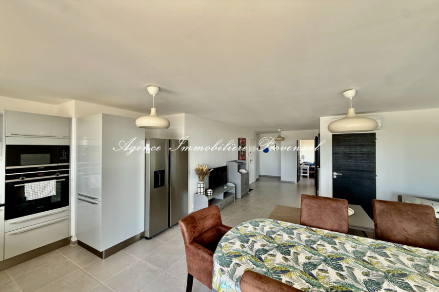Appartement à vendre à Sainte-maxime — Vue mer — photo 12