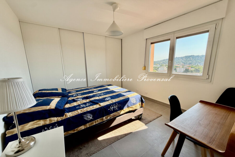 Appartement à vendre à Sainte-maxime — Vue mer — photo 13