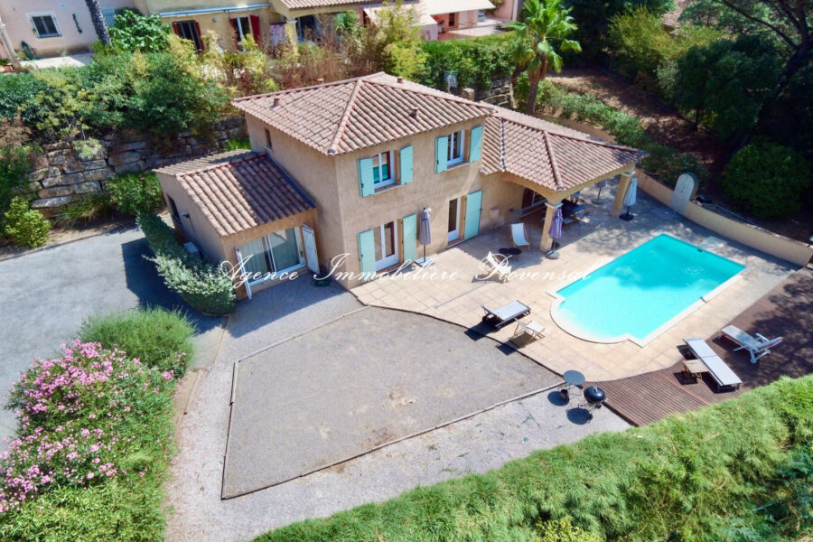 Maison à vendre à Sainte-maxime — Vue nature — photo 3