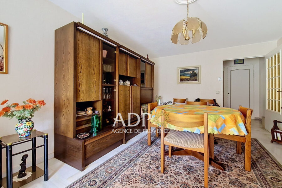 Appartement à vendre à Mandelieu-la-napoule — Vue parc & jardin — photo 3