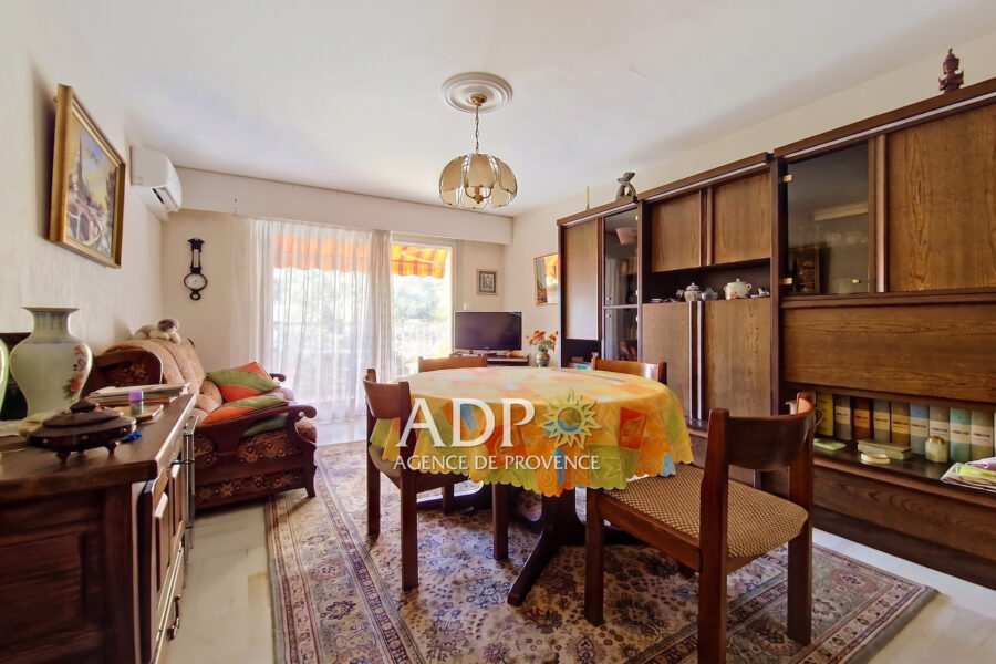 Appartement à vendre à Mandelieu-la-napoule — Vue parc & jardin — photo 2