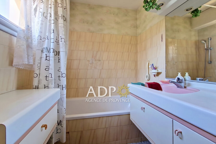 Appartement à vendre à Mandelieu-la-napoule — Vue parc & jardin — photo 6