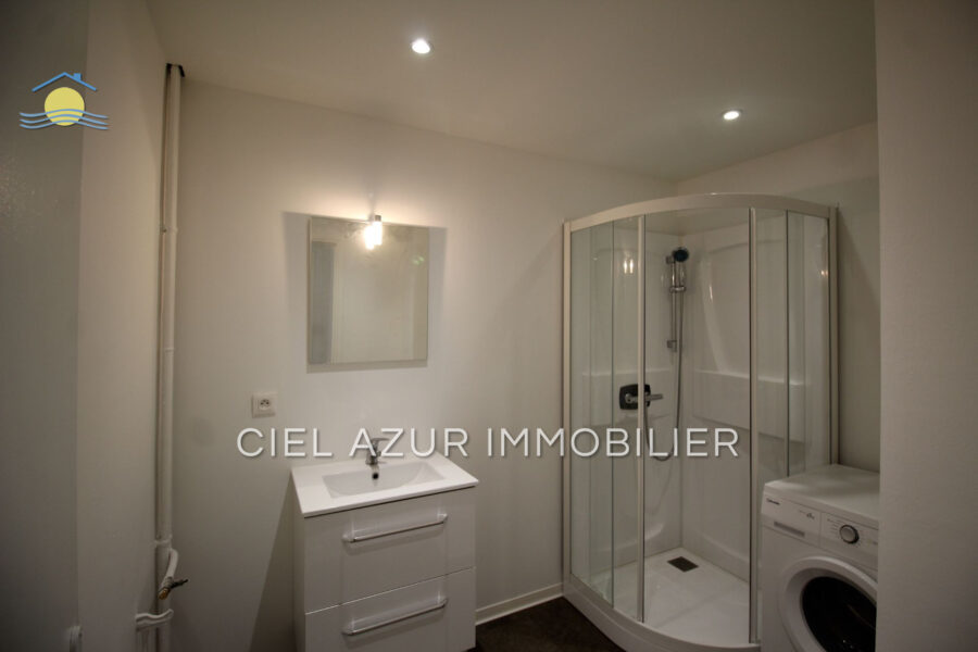 Appartement à louer à Antibes — Vue parc & jardin — photo 6