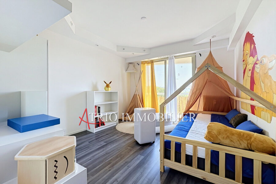 Appartement à vendre à Saint-laurent-du-var — Vue sur la ville — photo 6