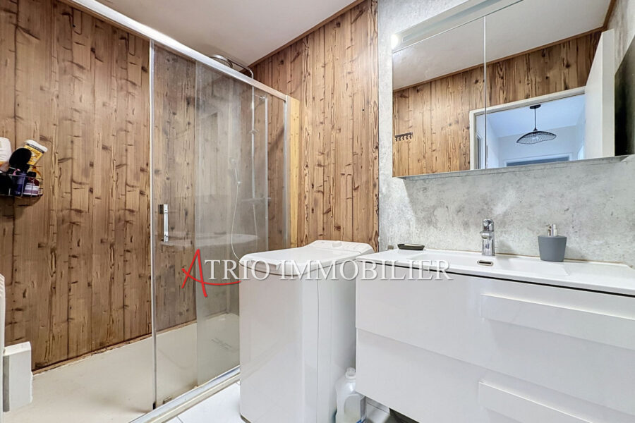 Appartement à vendre à Saint-laurent-du-var — Vue sur la ville — photo 7