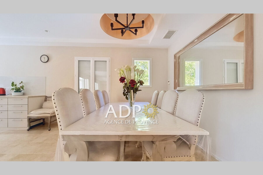 Maison à vendre à Saint-cézaire-sur-siagne — Vue parc & jardin — photo 12