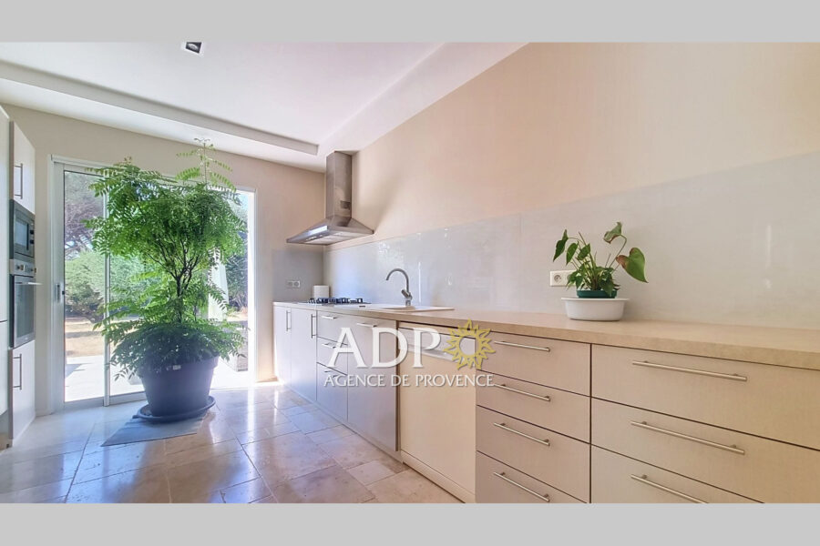 Maison à vendre à Saint-cézaire-sur-siagne — Vue parc & jardin — photo 15