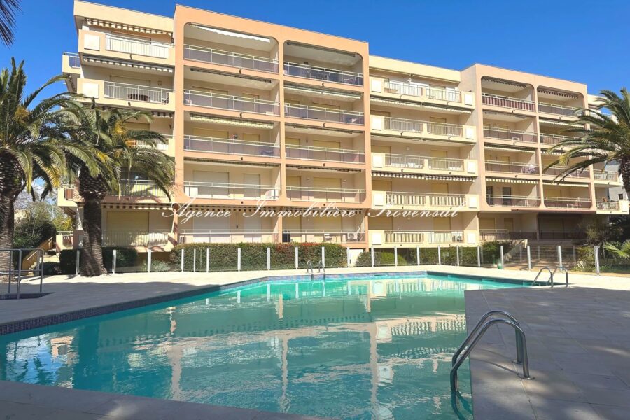 Appartement à vendre à Sainte-maxime — Vue sur la ville — photo 12