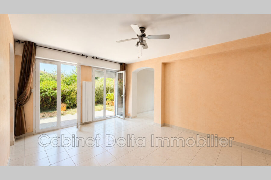 Appartement à vendre à Sanary-sur-mer — Vue parc — photo 3
