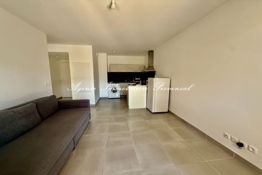 Appartement à vendre à Sainte-maxime — Vue montagne — photo 6