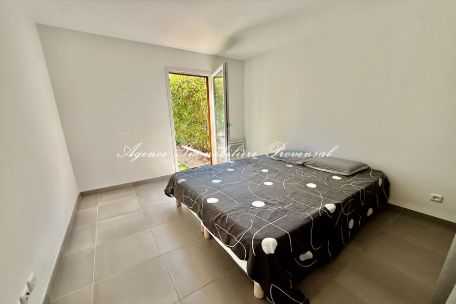 Appartement à vendre à Sainte-maxime — Vue montagne — photo 8