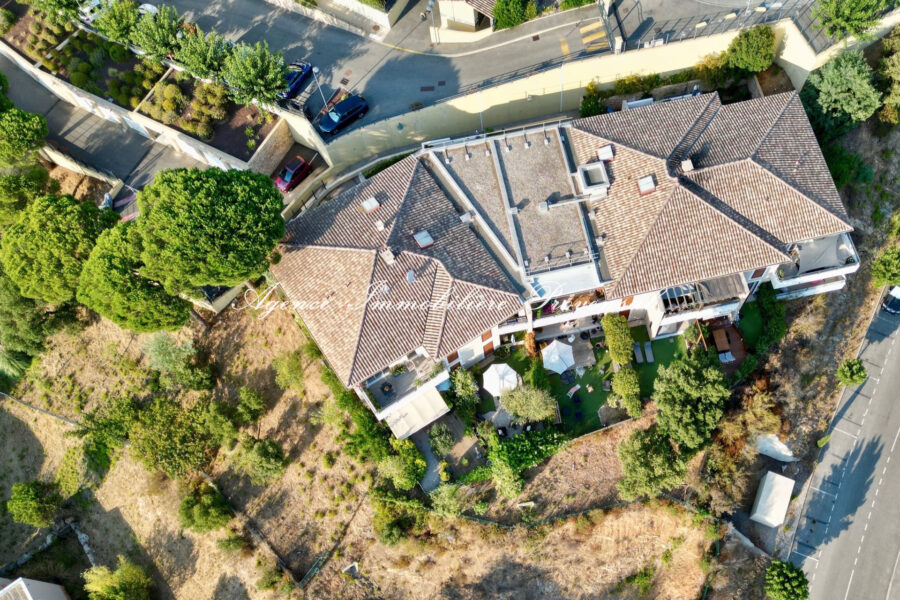 Appartement à vendre à Sainte-maxime — Vue montagne — photo 12