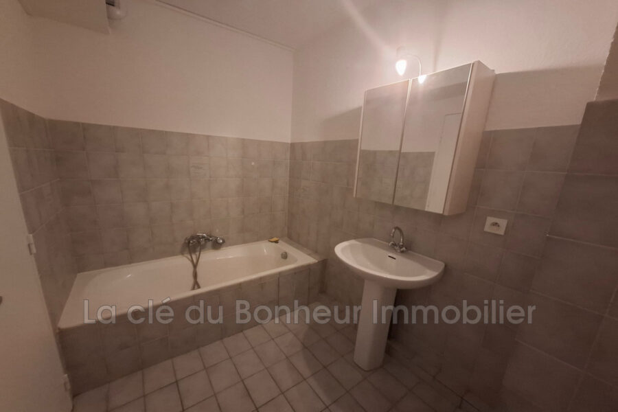 Appartement à vendre à Sainte-croix-du-verdon — Vue nature — photo 9