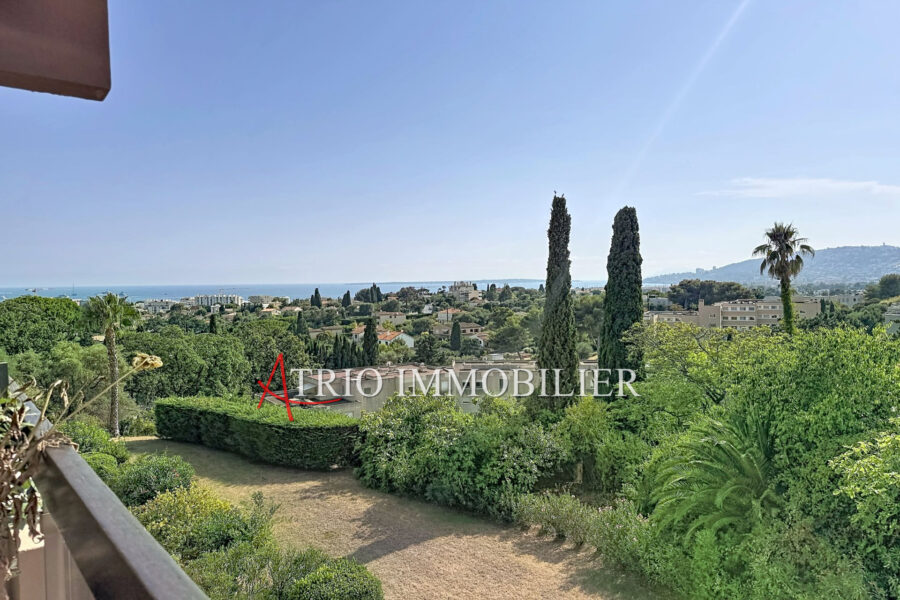 Appartement à vendre à Antibes — Vue mer — photo 2